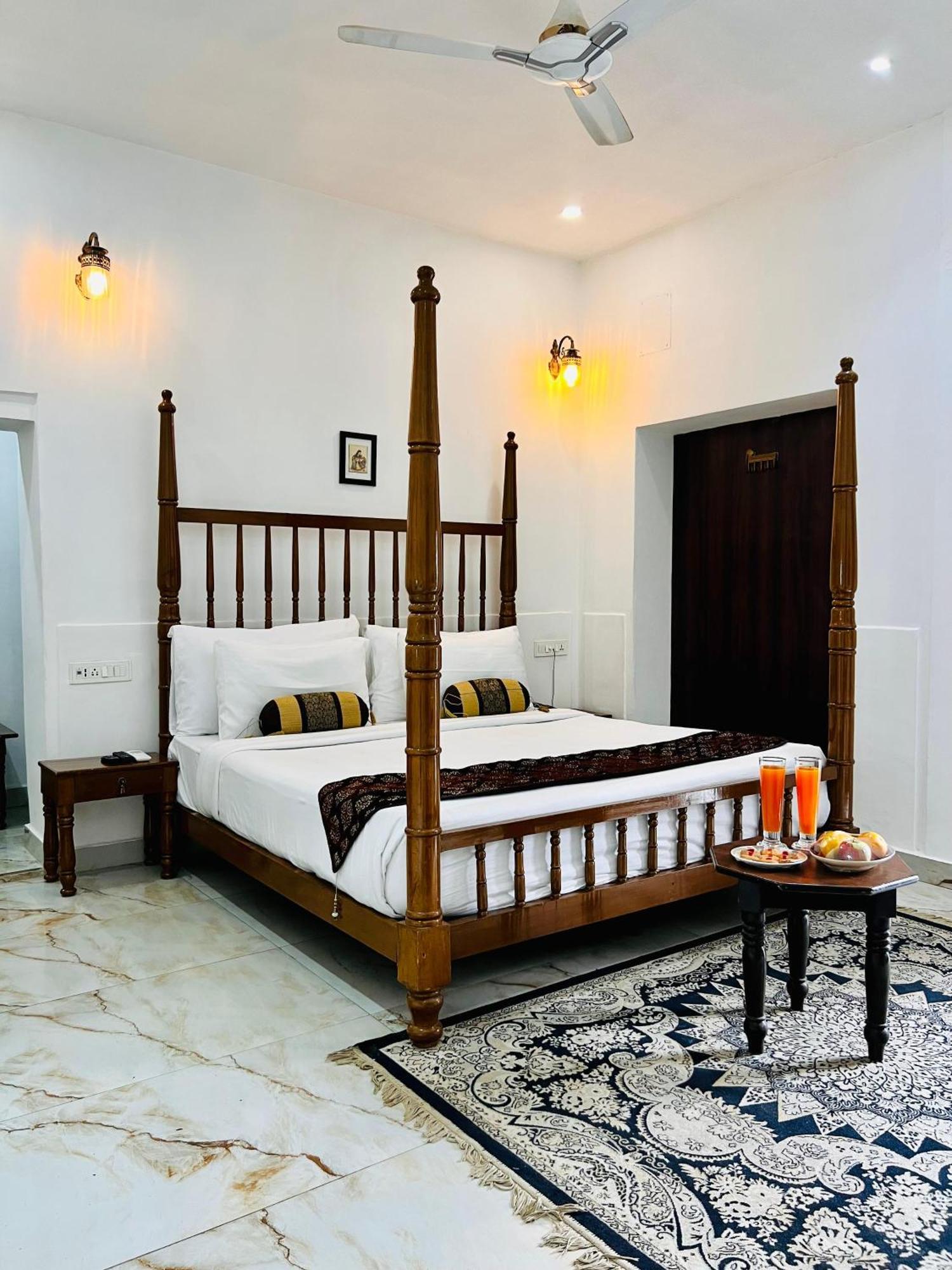 Welcomheritage Badi Kothi Prayagraj Bagian luar foto